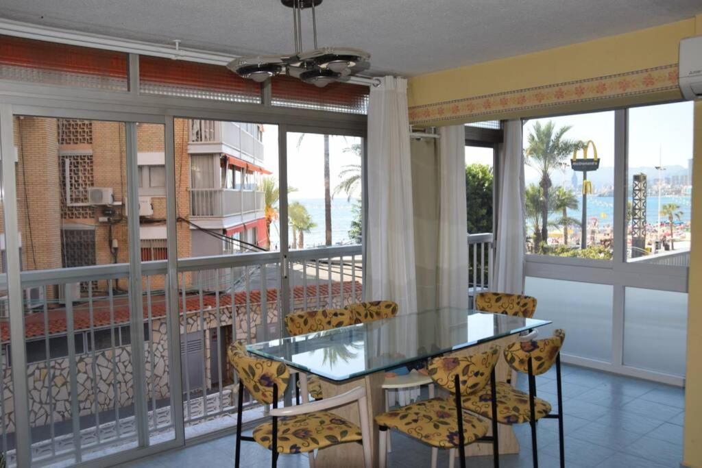 Apartamento En El Paseo Maritimo De 베니돔 외부 사진