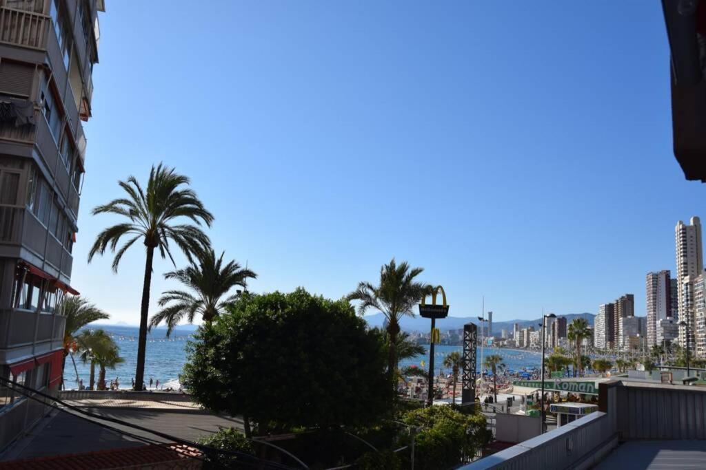Apartamento En El Paseo Maritimo De 베니돔 외부 사진